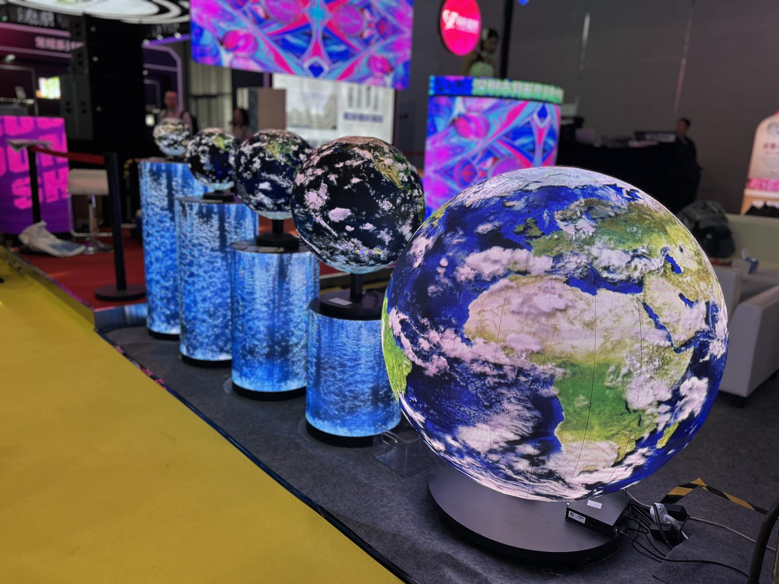 Toosen Creative LED Screen Shines at ISLE 2026