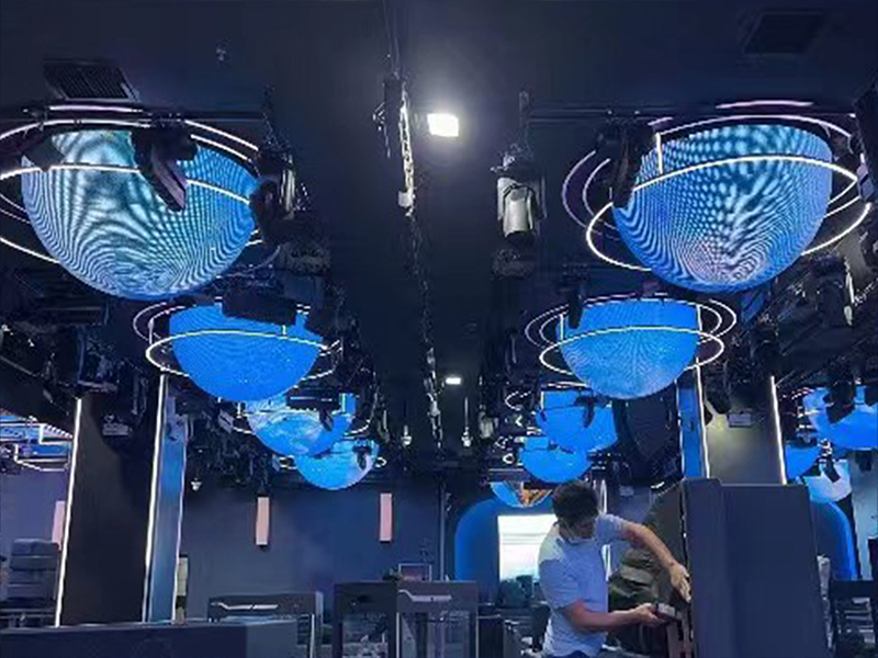 How to Install a Ceiling LED Screen