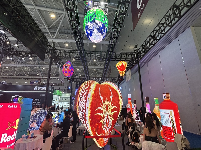 How to Achieve Low Latency in Custom LED Displa