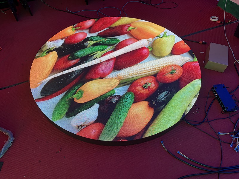 P2.5 Outdoor Double-Sided Circular LED Display 